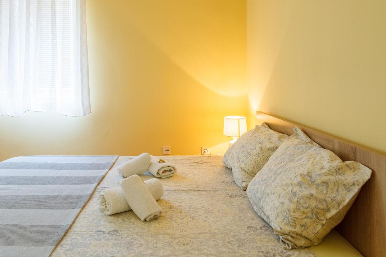 Apartman Bogojevic โกลูบาค ภายนอก รูปภาพ